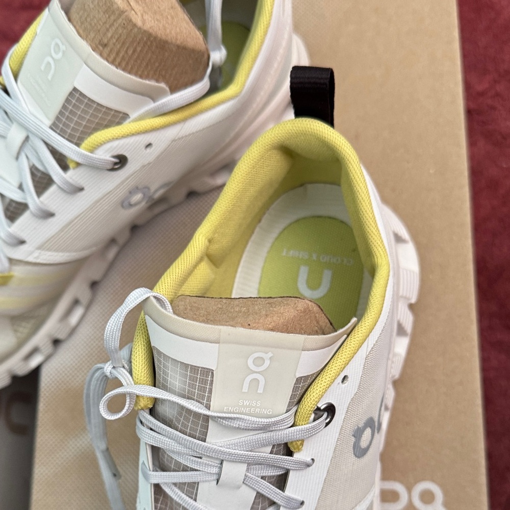 ON Mens Cloud X Shift Running Shoes Vapor/Acacia - Picture 2 of 6